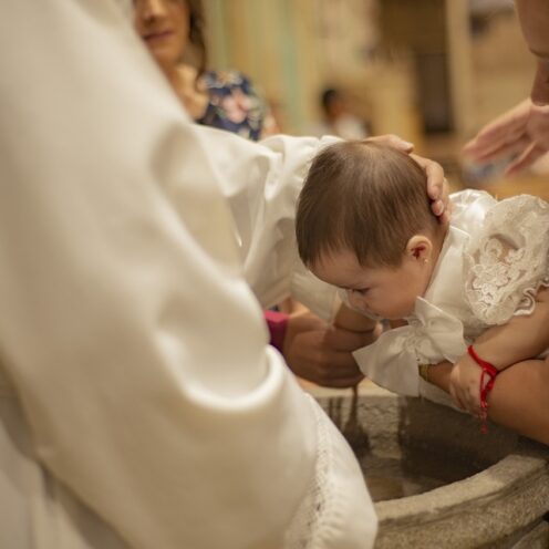 Rolul nașilor la botez și, în general, în viața copilului